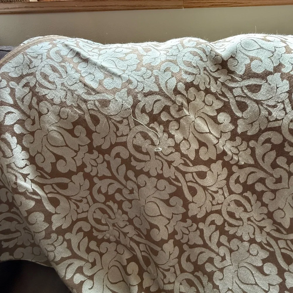 Restoration Hardware Bedford Lava 100% Wool Throw Blanket Brown Damask 50x70 NWT